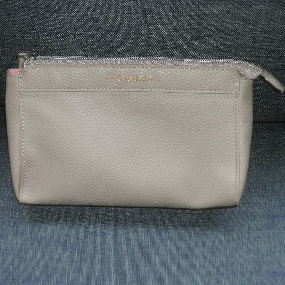 COCCINELLE Pebble Leather Amenity Makeup Bag Turkish Airlines Business Class Kit